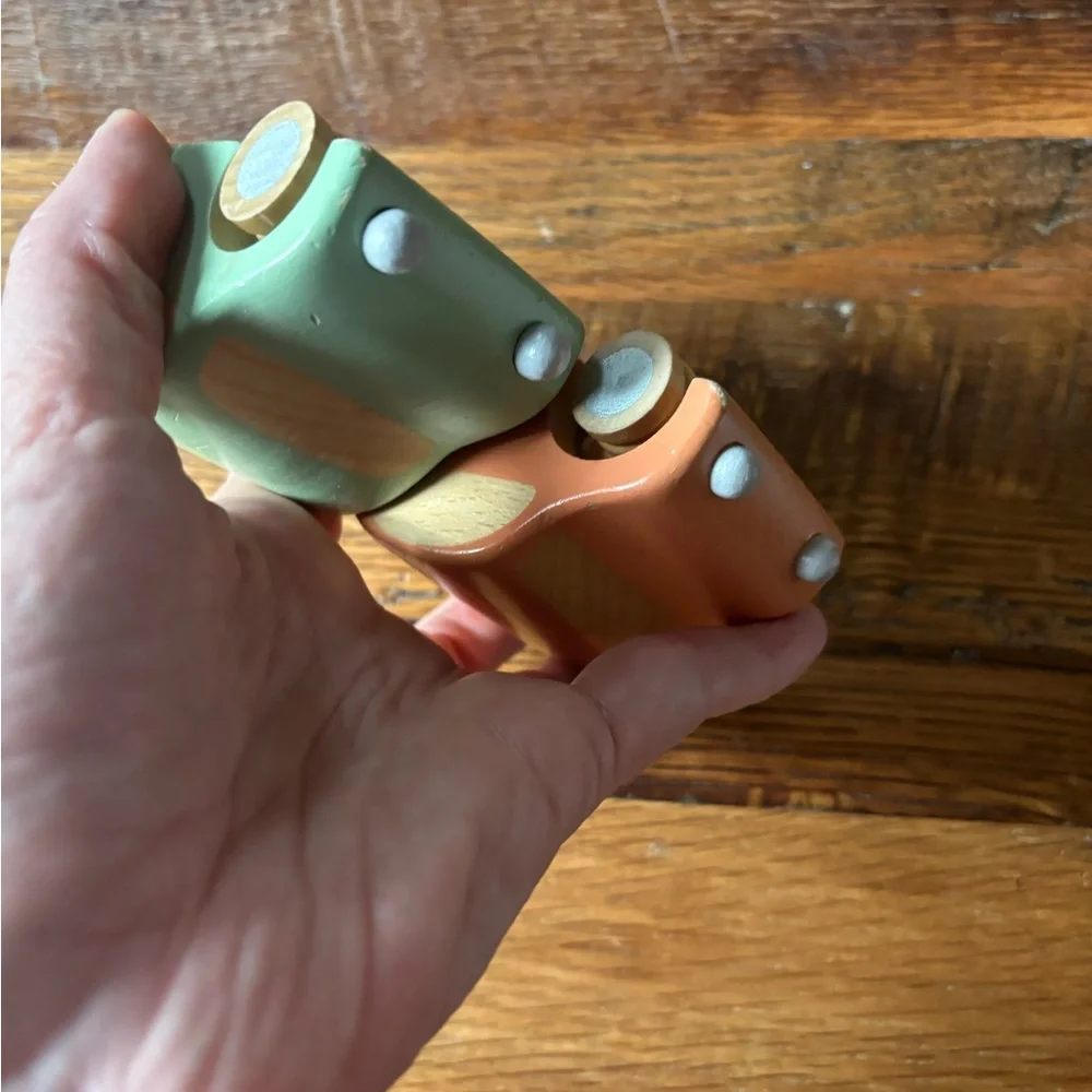 Wooden Toy Car Set - Peach and Mint - Unbranded
